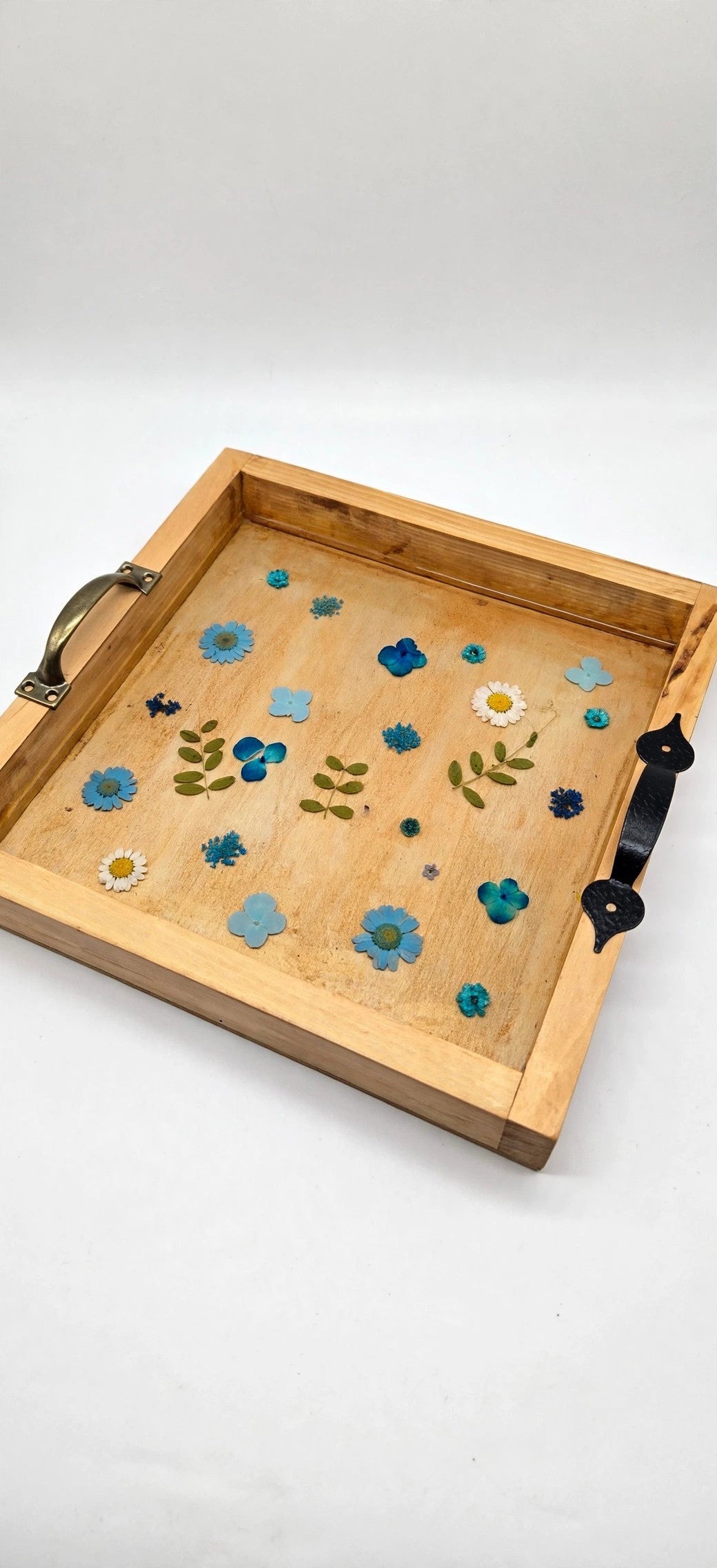 Handmade Pressed Flower Resin Tray – 12x12 Blue Floral
