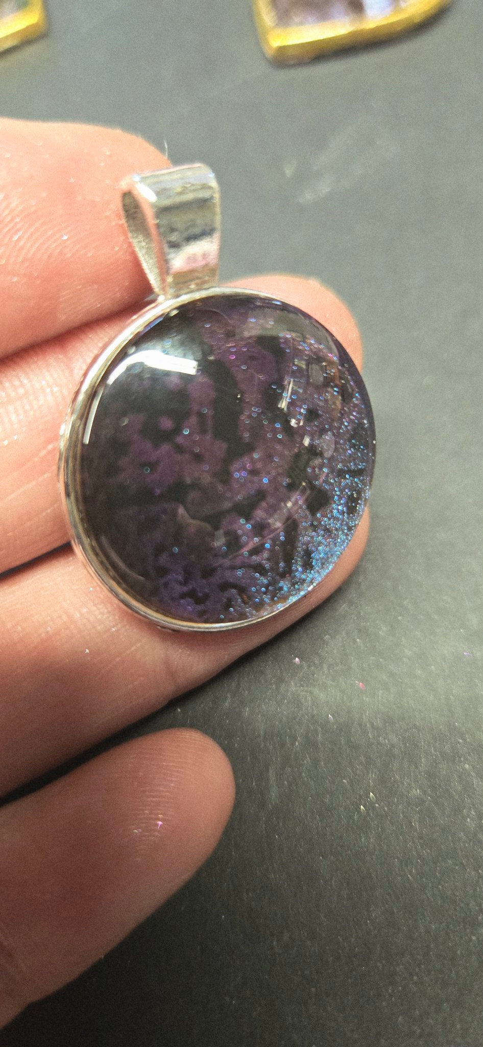 Handmade Blue-to-Purple Chameleon Resin Pendant – Round, Silver Setting