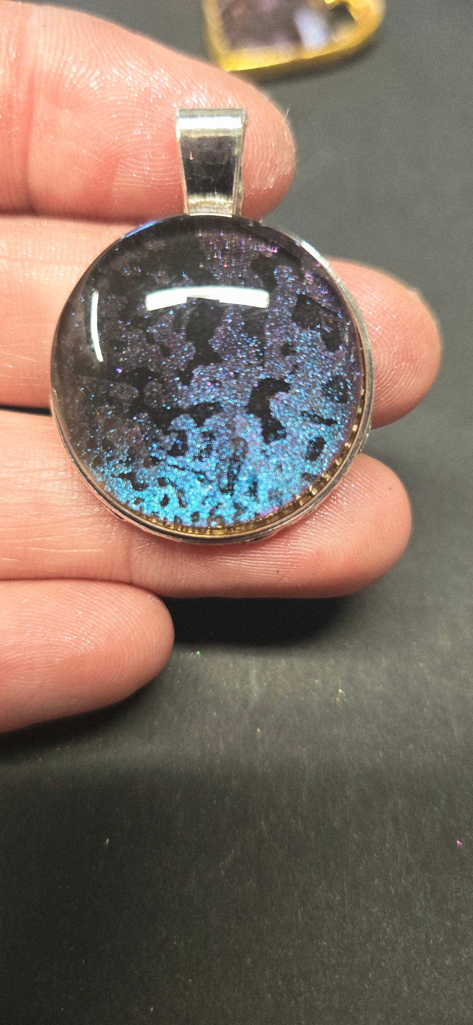 Handmade Blue-to-Purple Chameleon Resin Pendant – Round, Silver Setting